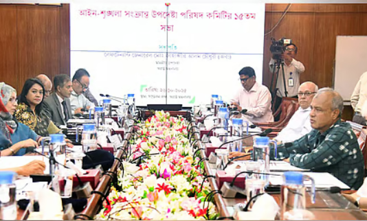 পুলিশে পদোন্নতি-বদলির তদবির, কঠোর বার্তা উপদেষ্টার
