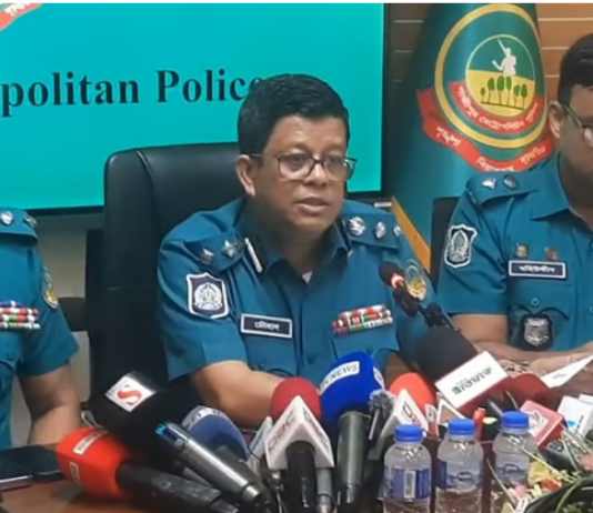 খতিব মোহেববুল্লাহ শিকল লাগিয়ে নিজেই অপহরণের নাটক সাজান: পুলিশ