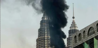 কুয়ালালামপুরে পেট্রোনাস টাওয়ার ৩–এ আগুন
