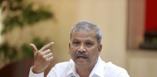 ‘আমার লোক, তোমার লোক’ ব্যাধি থেকে দলগুলোকে বের হতে হবে: আসিফ নজরুল