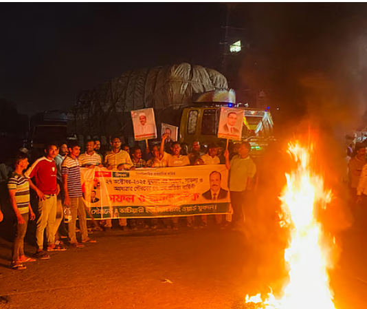 সীতাকুণ্ডে স্বেচ্ছাসেবক দল ও যুবদলের ৪ নেতাকে বহিষ্কার