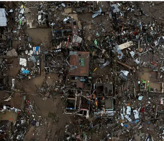 ফিলিপাইনে তাণ্ডবের পর ভিয়েতনামে ঘূর্ণিঝড় কালমায়েগির আঘাত, ৩ জনের মৃত্যু