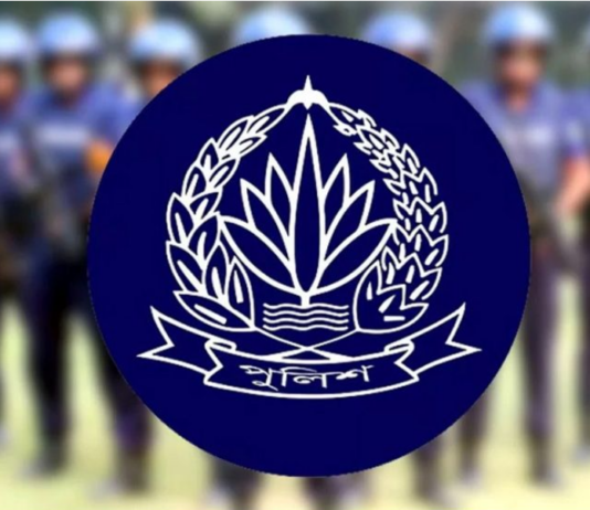 ১৫ নভেম্বর নতুন রঙের পোশাক পাচ্ছে পুলিশ, মানসিকতা পরিবর্তনের তাগিদ বিশ্লেষকদের