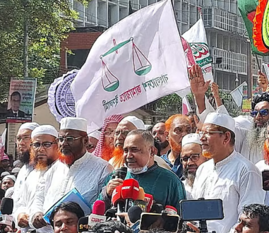 হুঁশিয়ারি জামায়াতসহ ৮ দলের: গণভোট আগেই করতে হবে, নইলে কঠোর হবে আন্দোলন