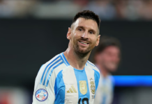 মেসির ছোঁয়ায় আর্জেন্টিনার ২–০ গোলের জয়