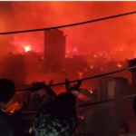 ভয়াবহ আগুনে পুড়ছে কড়াইল বস্তি, নিয়ন্ত্রণে ১৯ ইউনিট