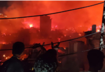 ভয়াবহ আগুনে পুড়ছে কড়াইল বস্তি, নিয়ন্ত্রণে ১৯ ইউনিট