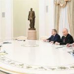 পুতিনের সঙ্গে ট্রাম্প প্রতিনিধিদের ৫ ঘণ্টার বৈঠকেও হলো না সমঝোতা