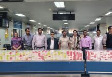 চট্টগ্রাম বিমানবন্দরে পড়ে ছিল মালিকবিহীন ছয়টি লাগেজ, খোলার পর যা পাওয়া গেল