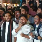 শাহবাগে ছাত্র-জনতার বিক্ষোভে যোগ দিলেন নাহিদ-আসিফ