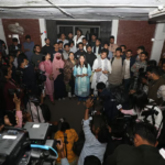 ঢাকা বিশ্ববিদ্যালয়ের দুই হলের নাম পরিবর্তন করতে উপাচার্যের কার্যালয় ঘেরাও