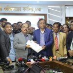 ঢাকা-১৭ আসনে তারেক রহমানের মনোনয়নপত্র জমা