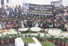 খালেদা জিয়ার কবরে দোয়া ‘এ রকম নেত্রী আমরা আর পাব না’