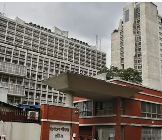 সাংবাদিকদের সচিবালয়ে প্রবেশে নতুন করে বাধা সৃষ্টির চেষ্টা কেন