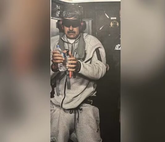 আটক প্রেসিডেন্ট মাদুরোর ছবি প্রকাশ করলেন যুক্তরাষ্ট্রের প্রেসিডেন্ট ট্রাম্প